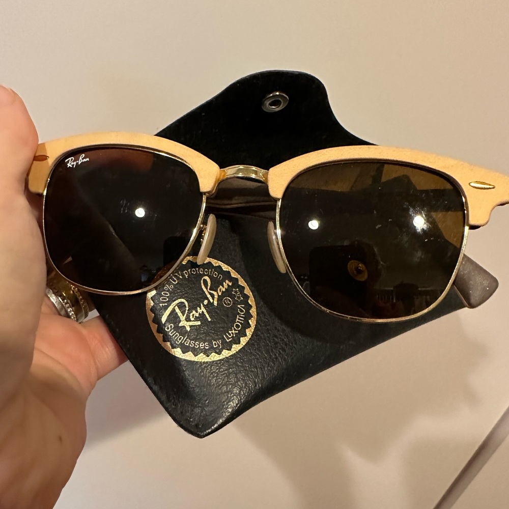 Ray bans clubmaster Maple wood sunglasses.